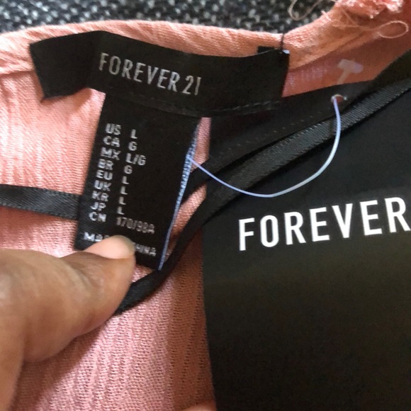 Forever 21 long sleeve romper - Picture 4 of 7